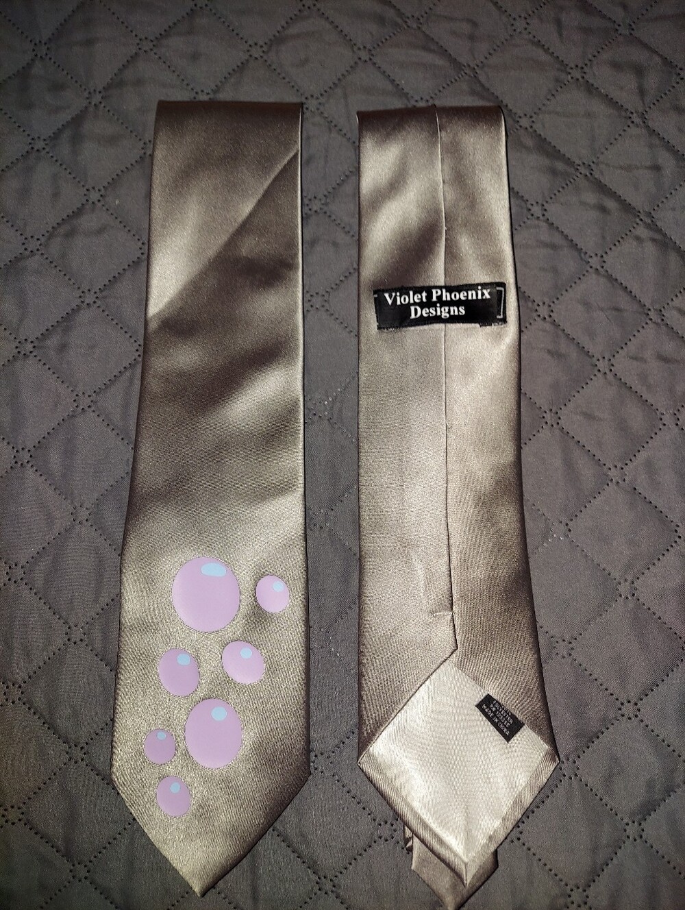 Men’s Silver Tie with Pink Dot Accent